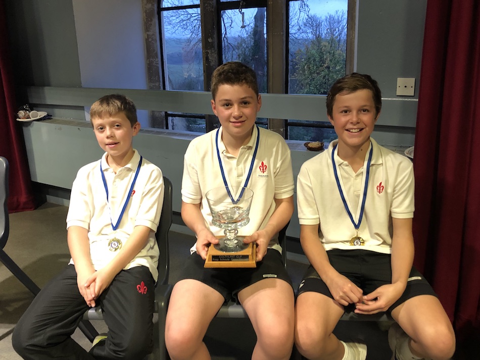 U13A%20Squash%20Team%20WEB.jpg