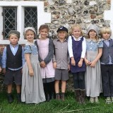 children dressed in historic clothing