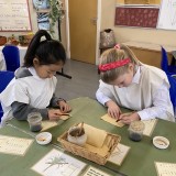 pupils on visit to Fishbourne Roman Palace