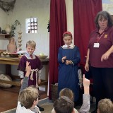 pupils on visit to Fishbourne Roman Palace