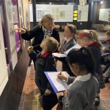 pupils on visit to Fishbourne Roman Palace