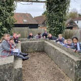 pupils on visit to Fishbourne Roman Palace