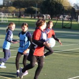 girls playing netball