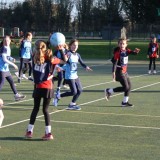 girls playing netball