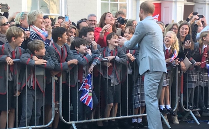 Harry Handshake